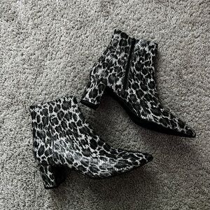 AGL Marette animal print leopard booties